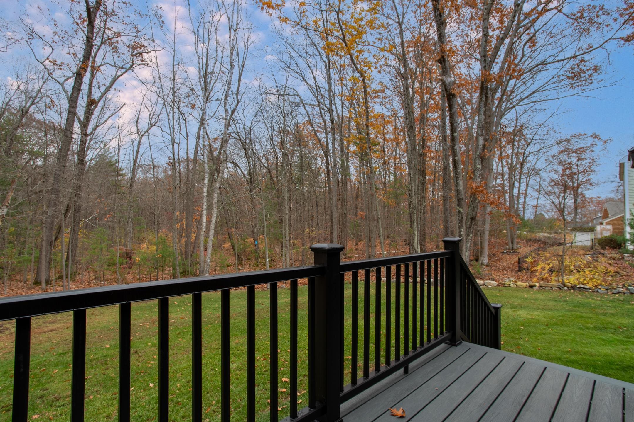 Portsmouth, New Hampshire, 03801, United States, 3 Bedrooms Bedrooms, ,1 BathroomBathrooms,Residential,For Sale,1991010