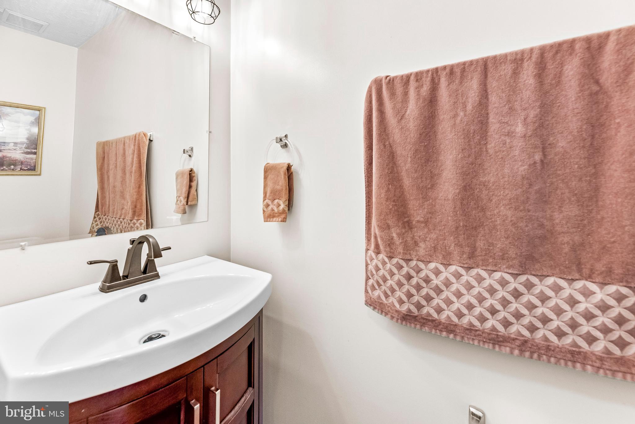 La Plata, Maryland, 20646, United States, 4 Bedrooms Bedrooms, ,4 BathroomsBathrooms,Residential,For Sale,1943631