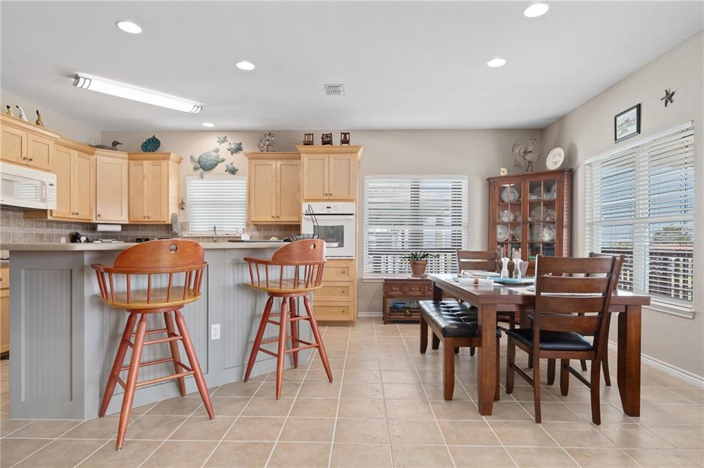 Rockport, Texas, 78382, United States, 3 Bedrooms Bedrooms, ,3 BathroomsBathrooms,Residential,For Sale,1848345