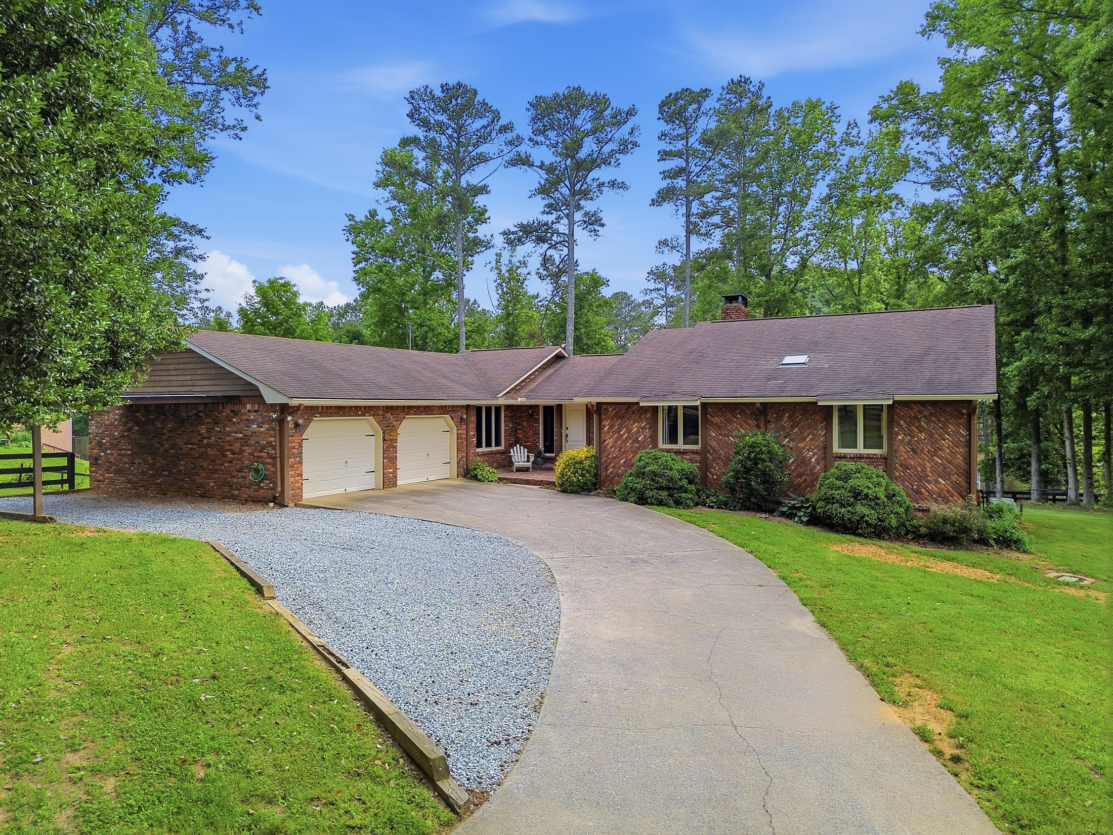  Exceptional Brick Ranch on 5+/- Picturesque Acres - 物件實景