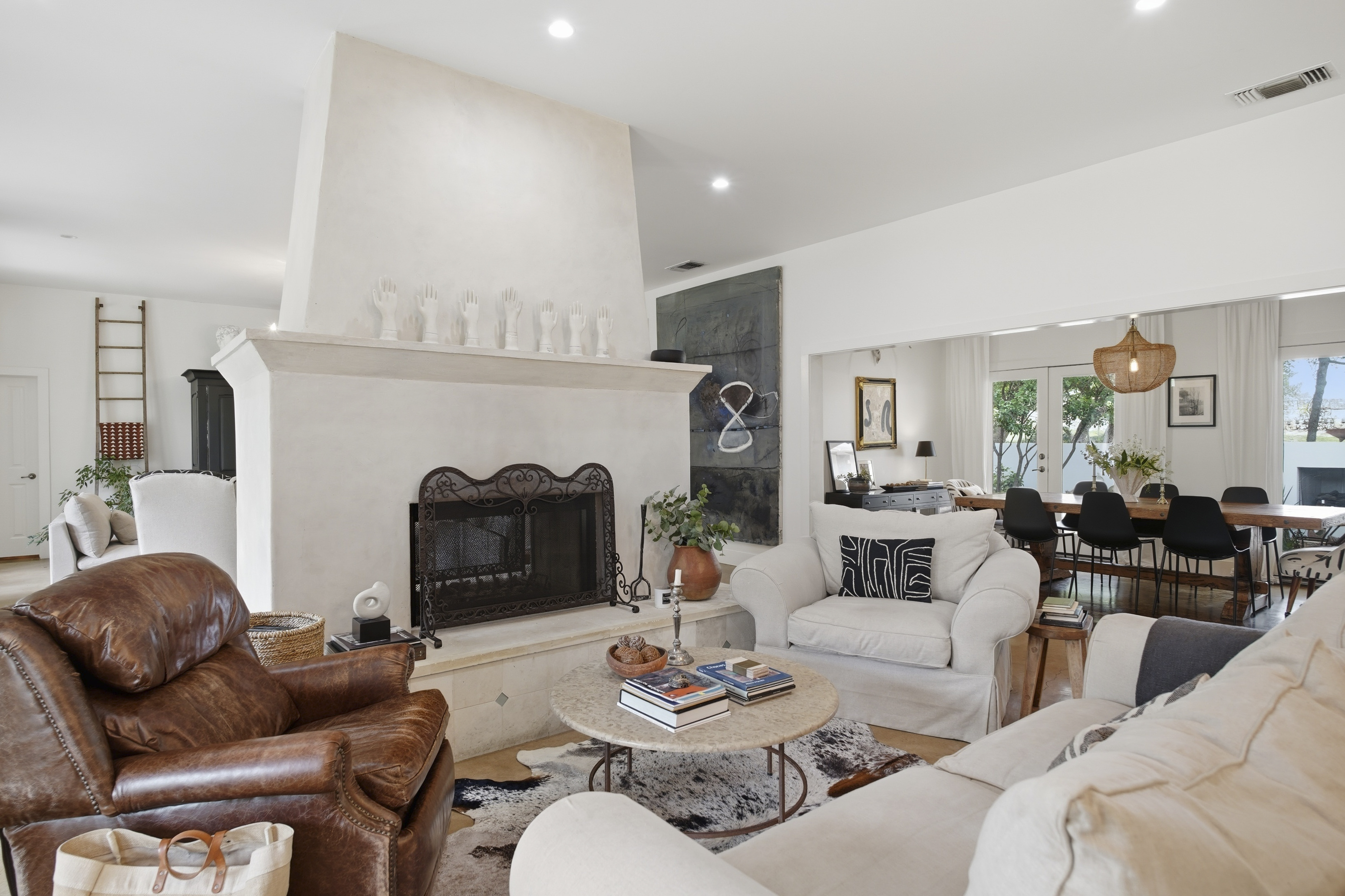  Custom-Designed Home on a 1-Acre - 物件實景