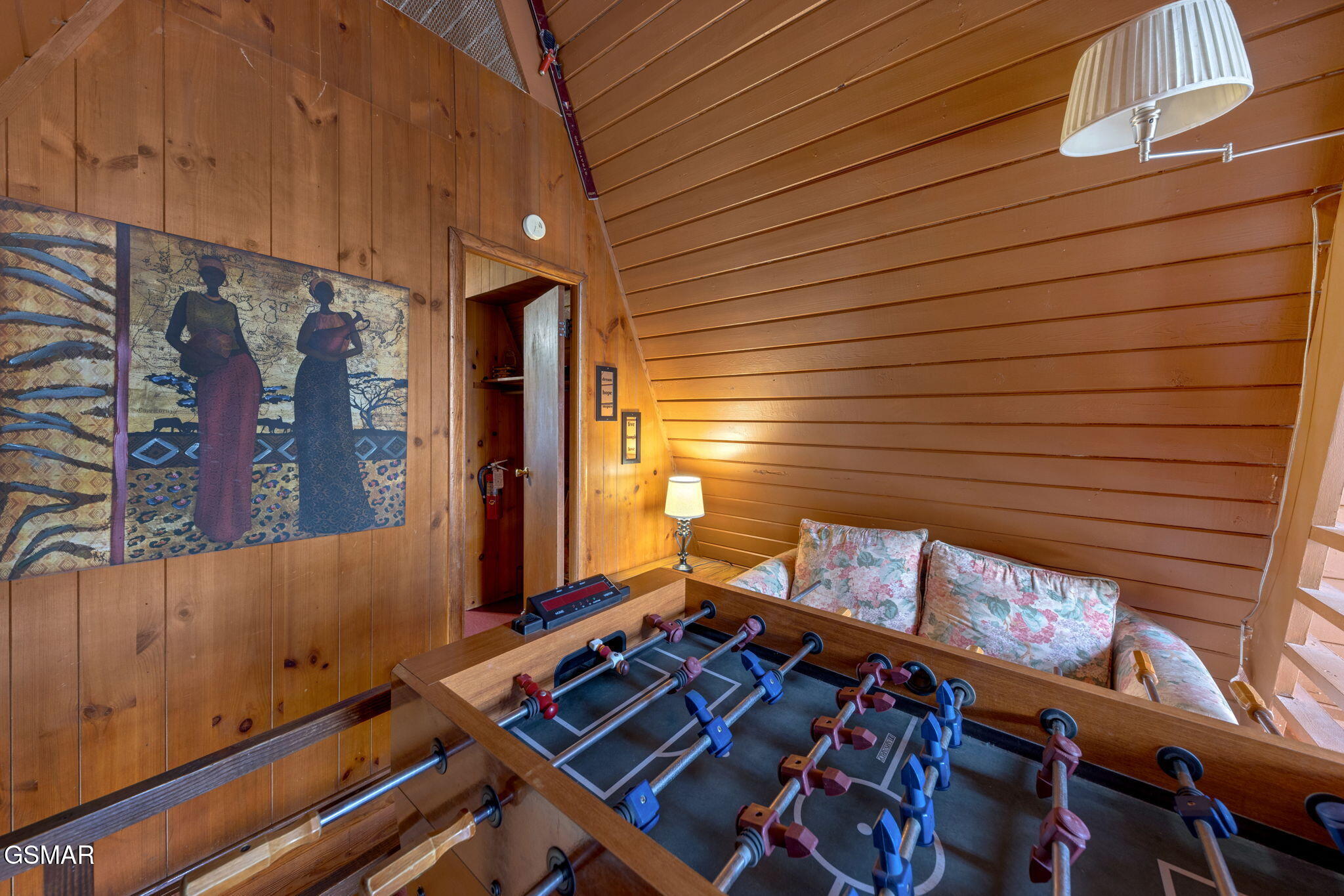 Gatlinburg, Tennessee, 37738, United States, 2 Bedrooms Bedrooms, ,2 BathroomsBathrooms,Residential,For Sale,1979634