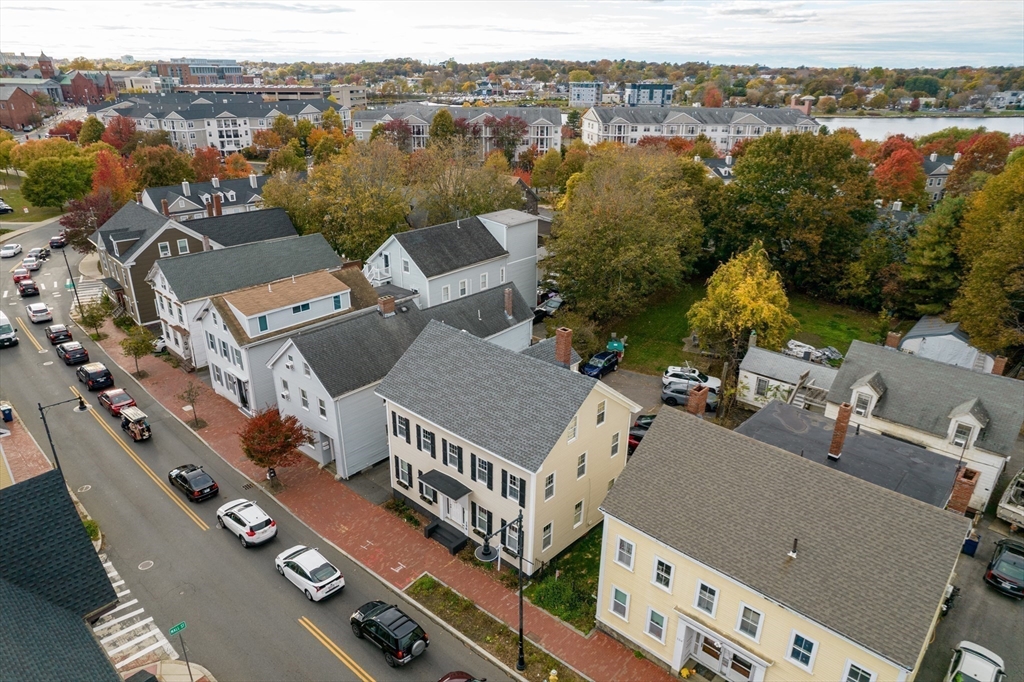 Salem, Massachusetts, 01970, United States, 3 Bedrooms Bedrooms, ,2 BathroomsBathrooms,Residential,For Sale,1990953