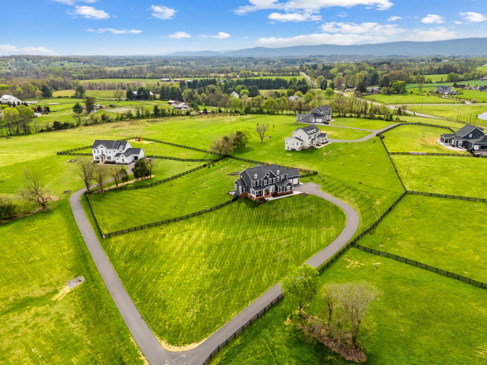  12446 Barrel Oak Lane, Lovettsville, VA 20180 - 物件實景