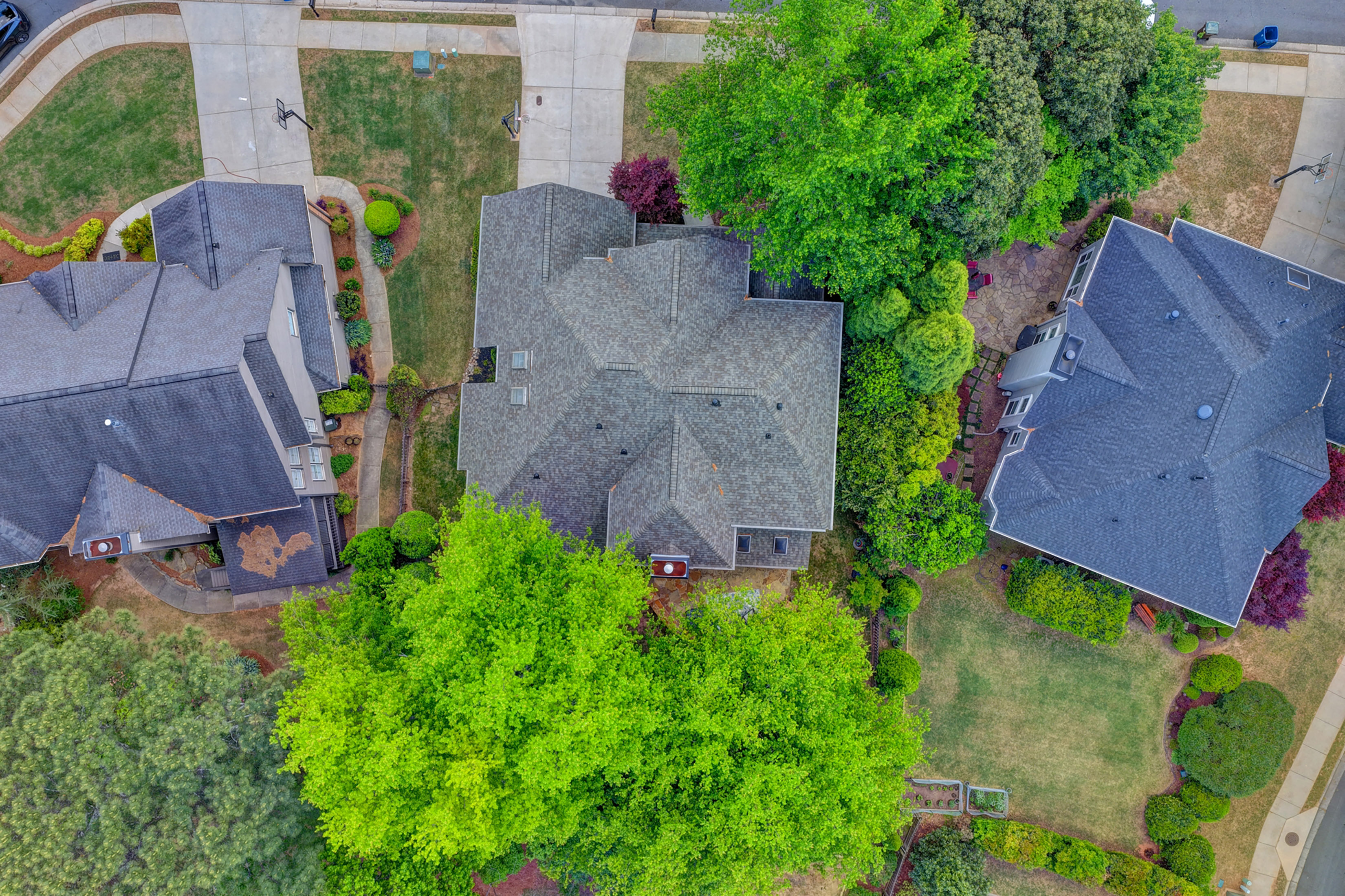  Hard to Find Flat Front Yard with Level Fenced-in Backyard on a Quiet Cul-de-sac - 物件實景