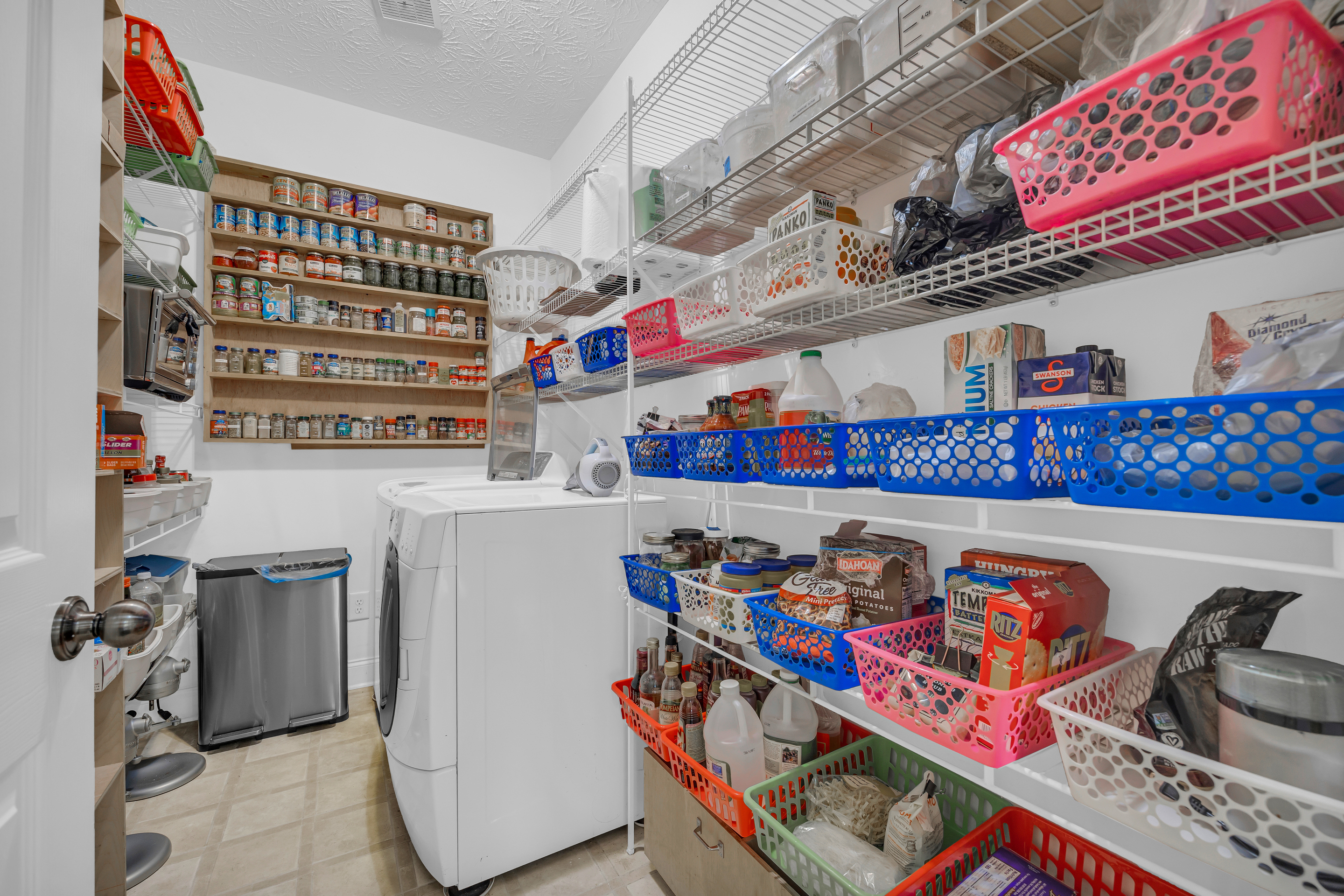 Cleveland, Georgia, 30528, United States, 3 Bedrooms Bedrooms, ,2 BathroomsBathrooms,Residential,For Sale,1979350