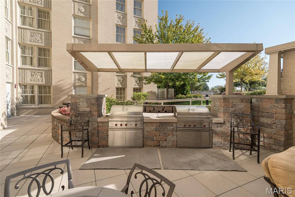 St Louis, Missouri, 63108, United States, 1 Bedroom Bedrooms, ,1 BathroomBathrooms,Residential,For Sale,1826533