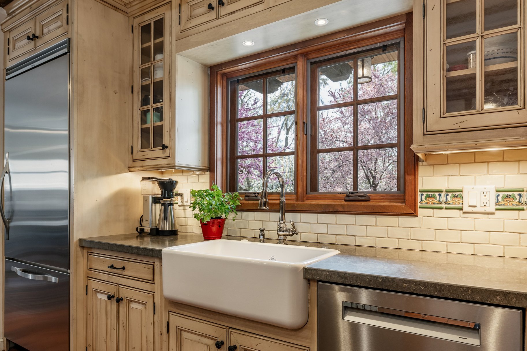  The Nels G. Hall House  Historic Spanish Colonial in Prime Federal Heights - 物件實景