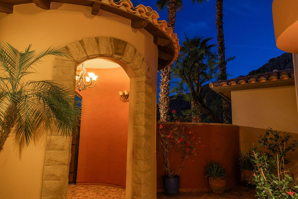 La Quinta, California, 92253, United States, 4 Bedrooms Bedrooms, ,4 BathroomsBathrooms,Residential,For Sale,1940947