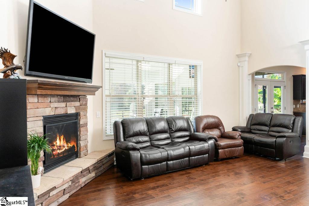 Travelers Rest, South Carolina, 29690, United States, 5 Bedrooms Bedrooms, ,3 BathroomsBathrooms,Residential,For Sale,1986056