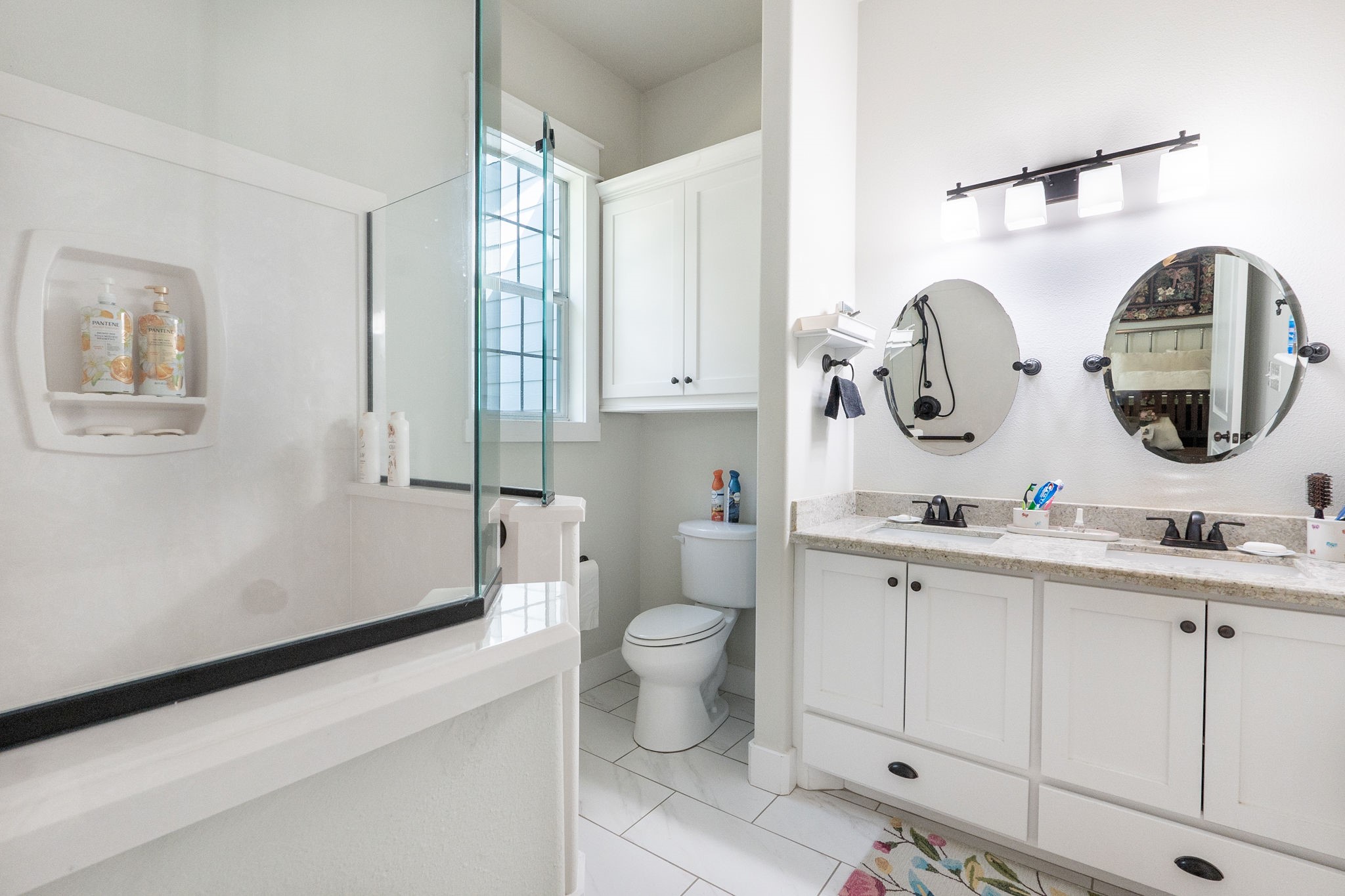 Bryan, Texas, 77808, United States, 3 Bedrooms Bedrooms, ,2 BathroomsBathrooms,Residential,For Sale,1986315