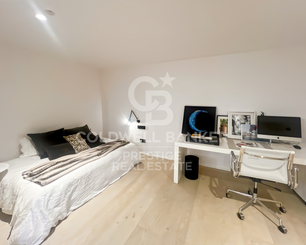 Barcelona, Catalonia, ES, 3 Bedrooms Bedrooms, ,3 BathroomsBathrooms,Residential,For Sale,1807120