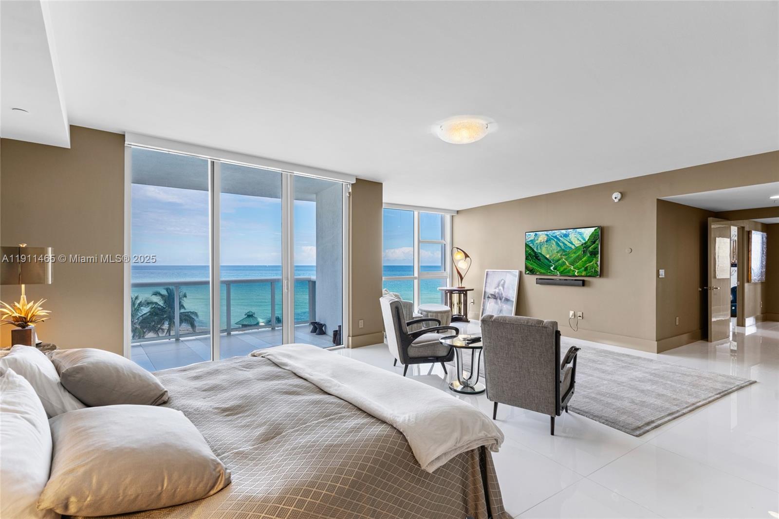 Sunny Isles Beach, Florida, 33160, United States, 3 Bedrooms Bedrooms, ,4 BathroomsBathrooms,Residential,For Sale,1991533