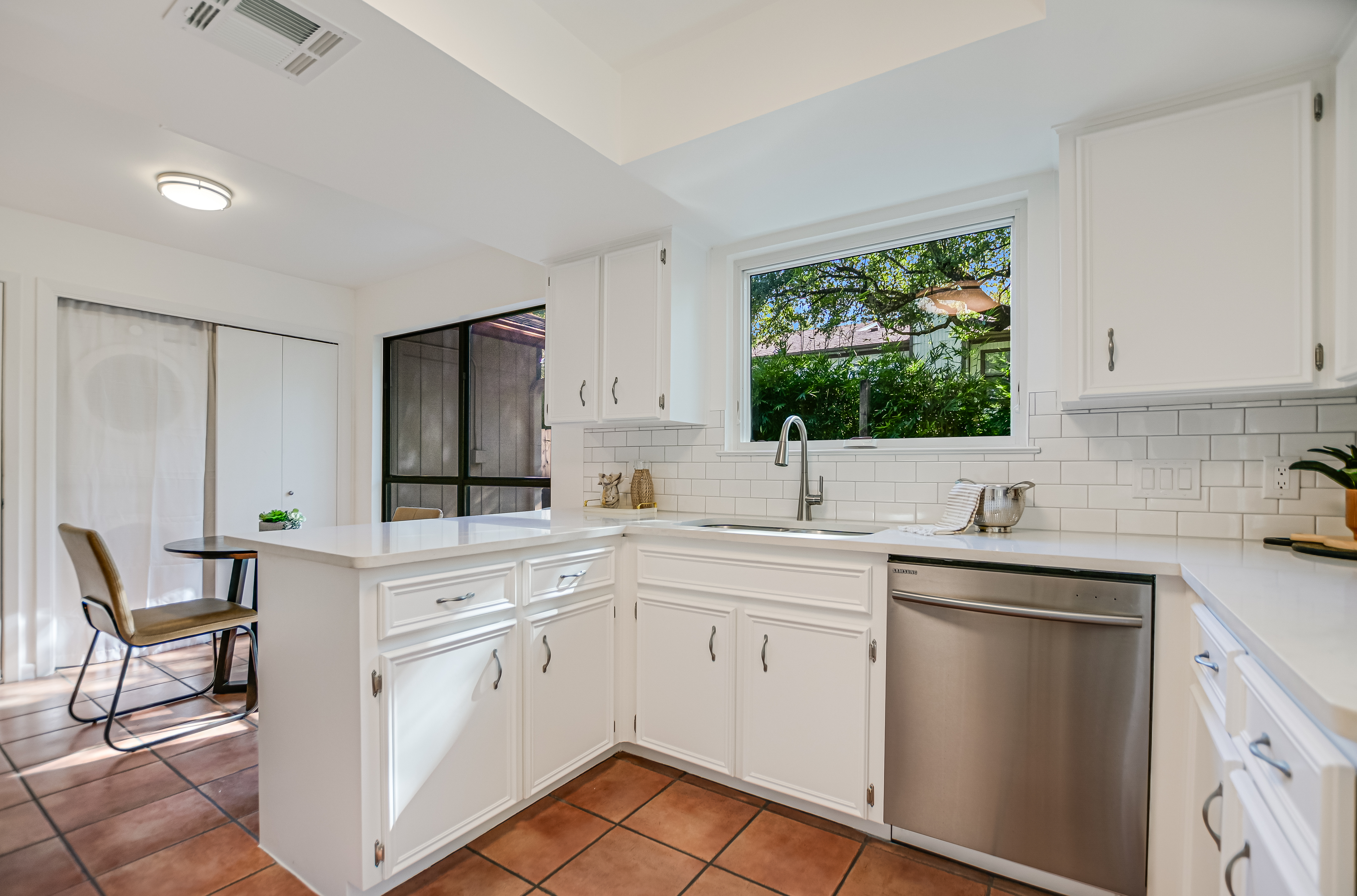  Desirable, Established Oak Forest Neighborhood of NW Austin - 物件實景