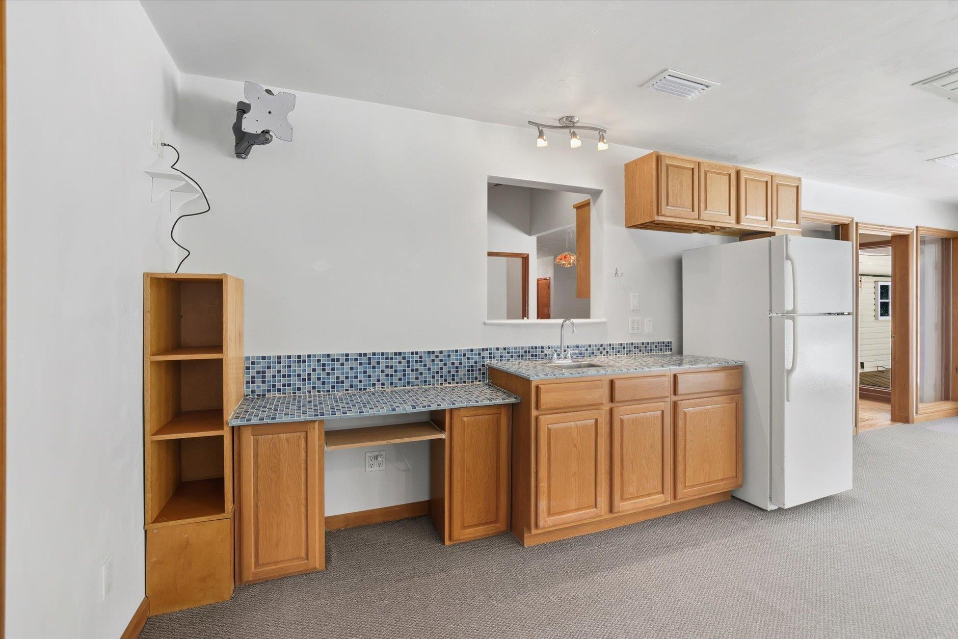 Tallahassee, Florida, 32303, United States, 4 Bedrooms Bedrooms, ,3 BathroomsBathrooms,Residential,For Sale,1964898