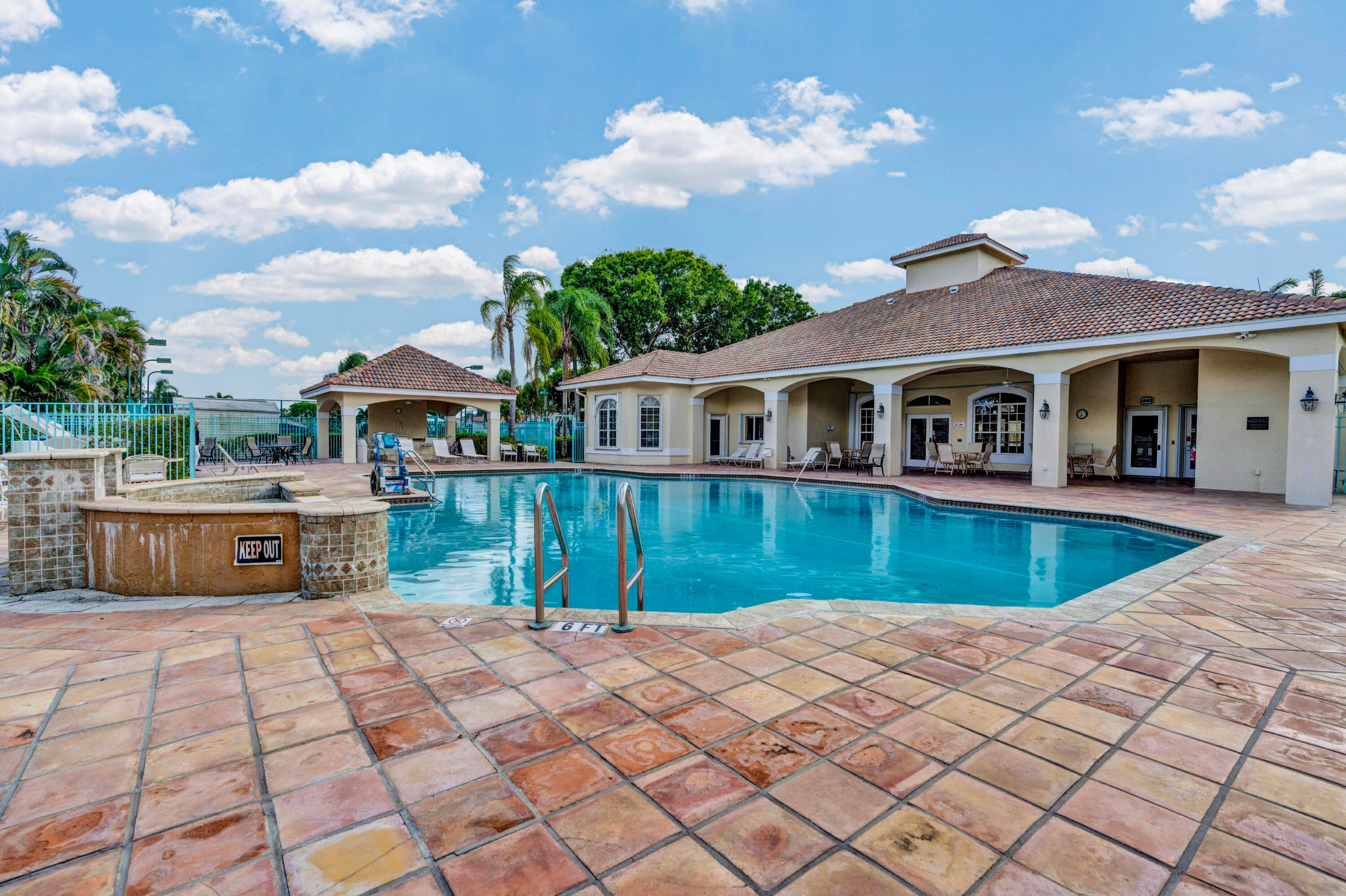 Boca Raton, Florida, 33433, United States, 3 Bedrooms Bedrooms, ,2 BathroomsBathrooms,Residential,For Sale,2048955