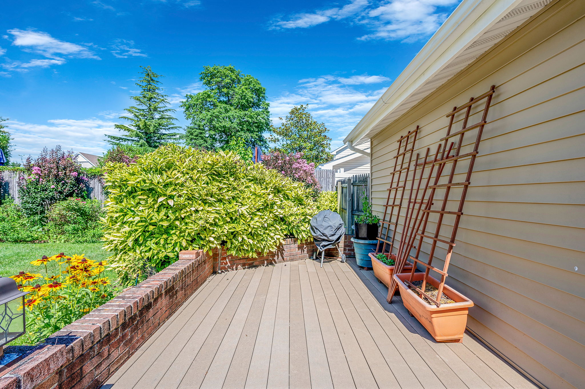 Babylon, New York, 11702, United States, 4 Bedrooms Bedrooms, ,3 BathroomsBathrooms,Residential,For Sale,1921676