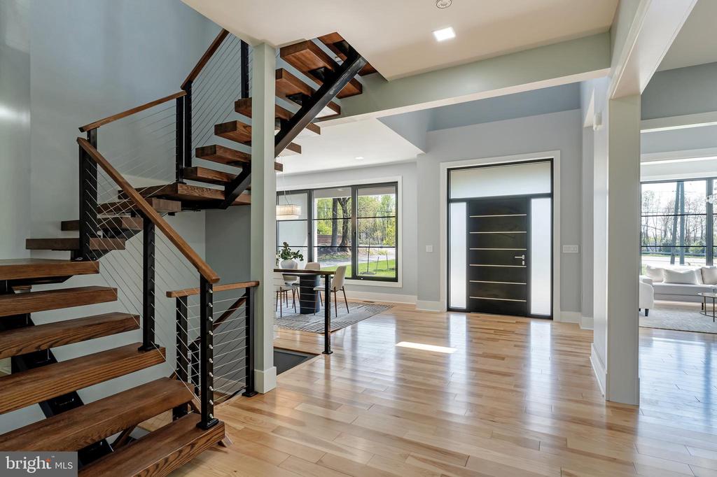 Herndon, Virginia, 20170, United States, 6 Bedrooms Bedrooms, ,6 BathroomsBathrooms,Residential,For Sale,1941281