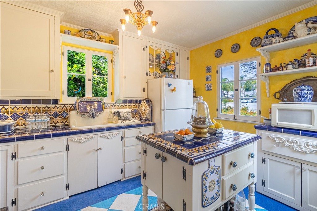 San Bernardino, California, 92405, United States, 3 Bedrooms Bedrooms, ,1 BathroomBathrooms,Residential,For Sale,2040112