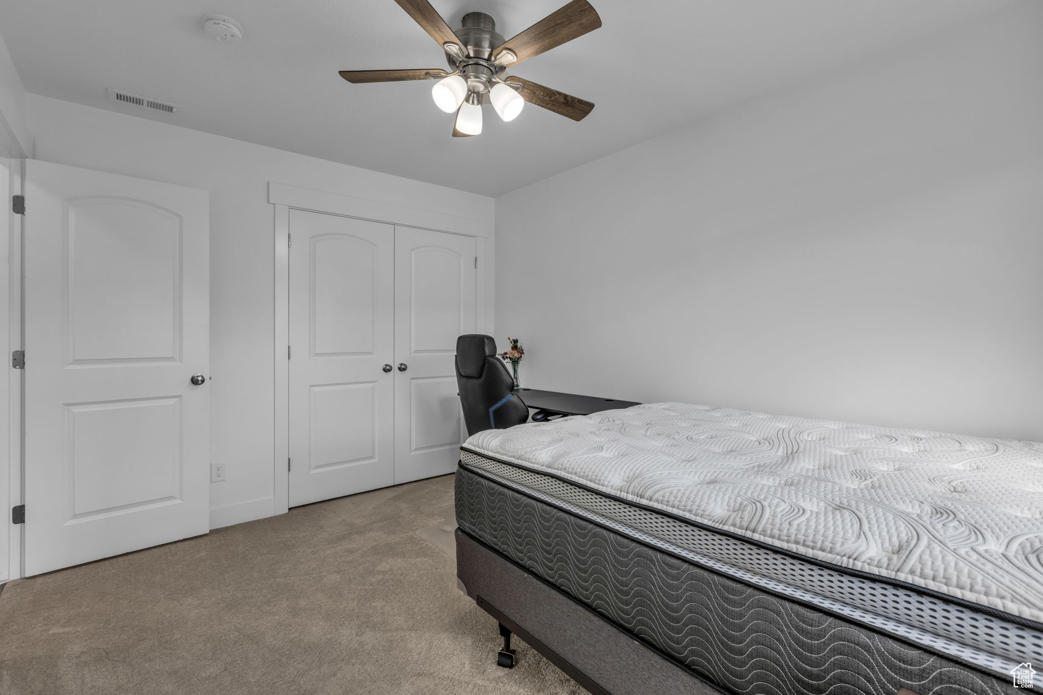 Herriman, Utah, 84096, United States, 4 Bedrooms Bedrooms, ,4 BathroomsBathrooms,Residential,For Sale,1907330