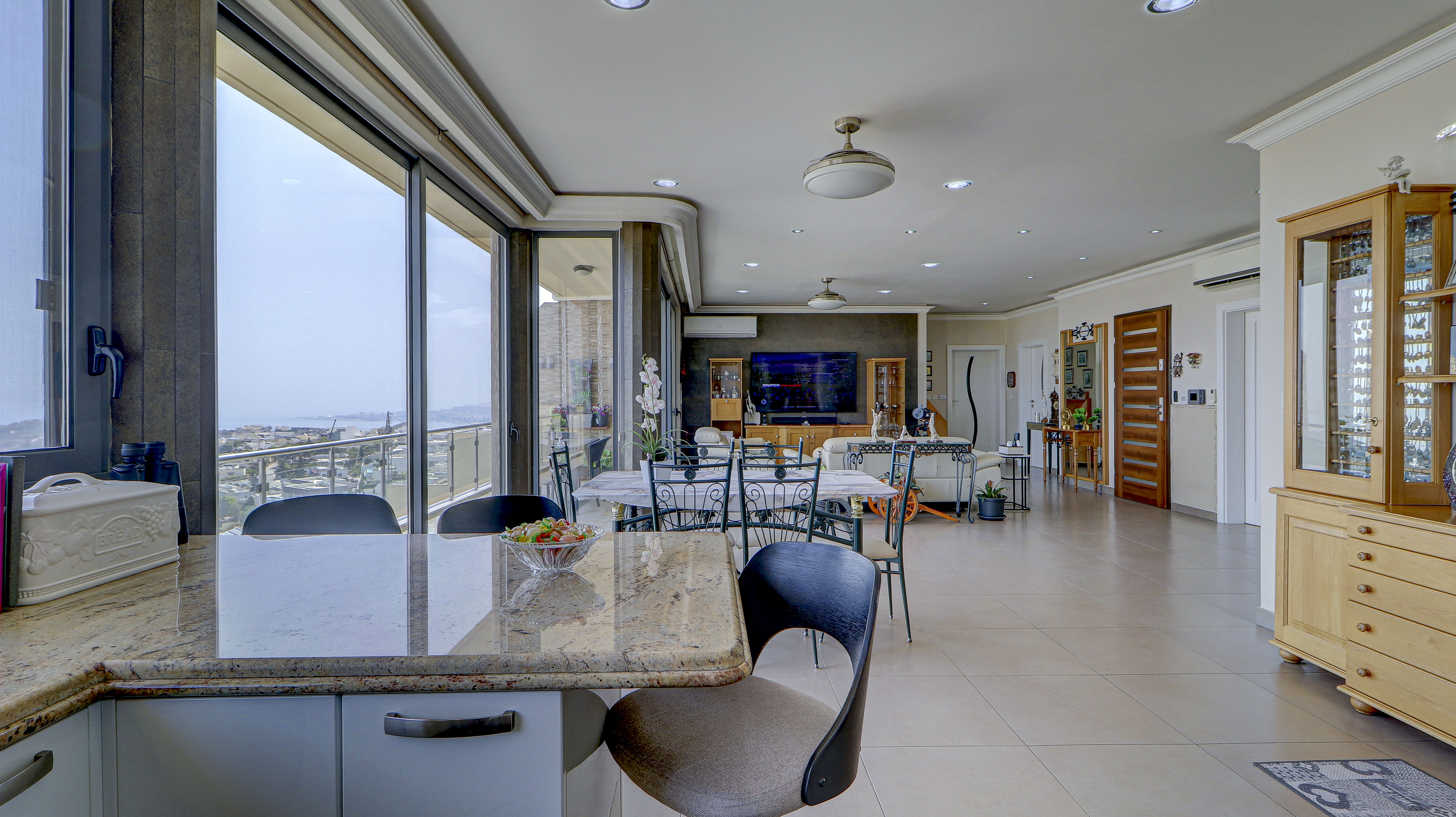  Stunning Penthouse with Panoramic Mediterranean Views - 物件實景