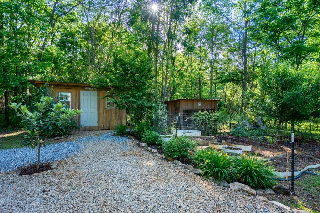 LaGrange, Georgia, 30240, United States, 2 Bedrooms Bedrooms, ,2 BathroomsBathrooms,Residential,For Sale,1865221