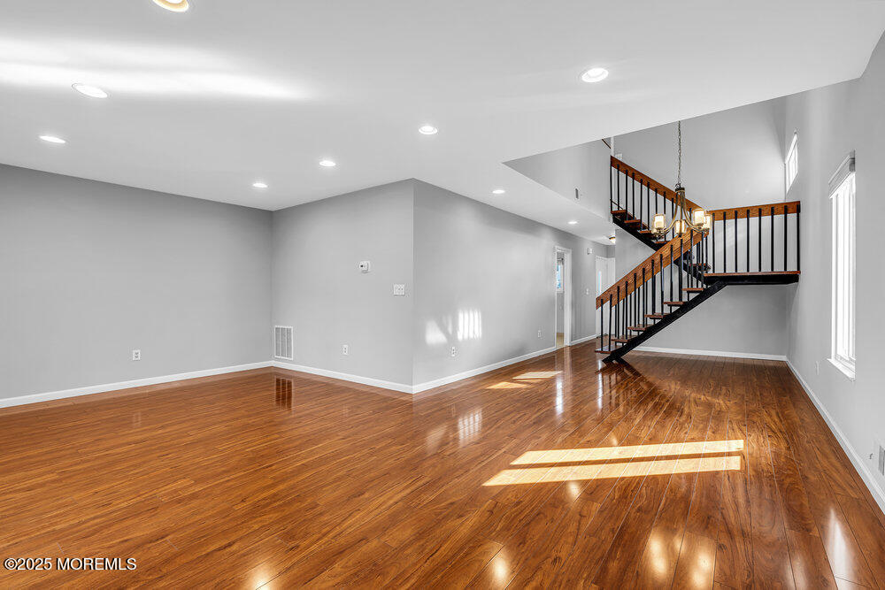 Tinton Falls, New Jersey, 07724, United States, 3 Bedrooms Bedrooms, ,3 BathroomsBathrooms,Residential,For Sale,1923541