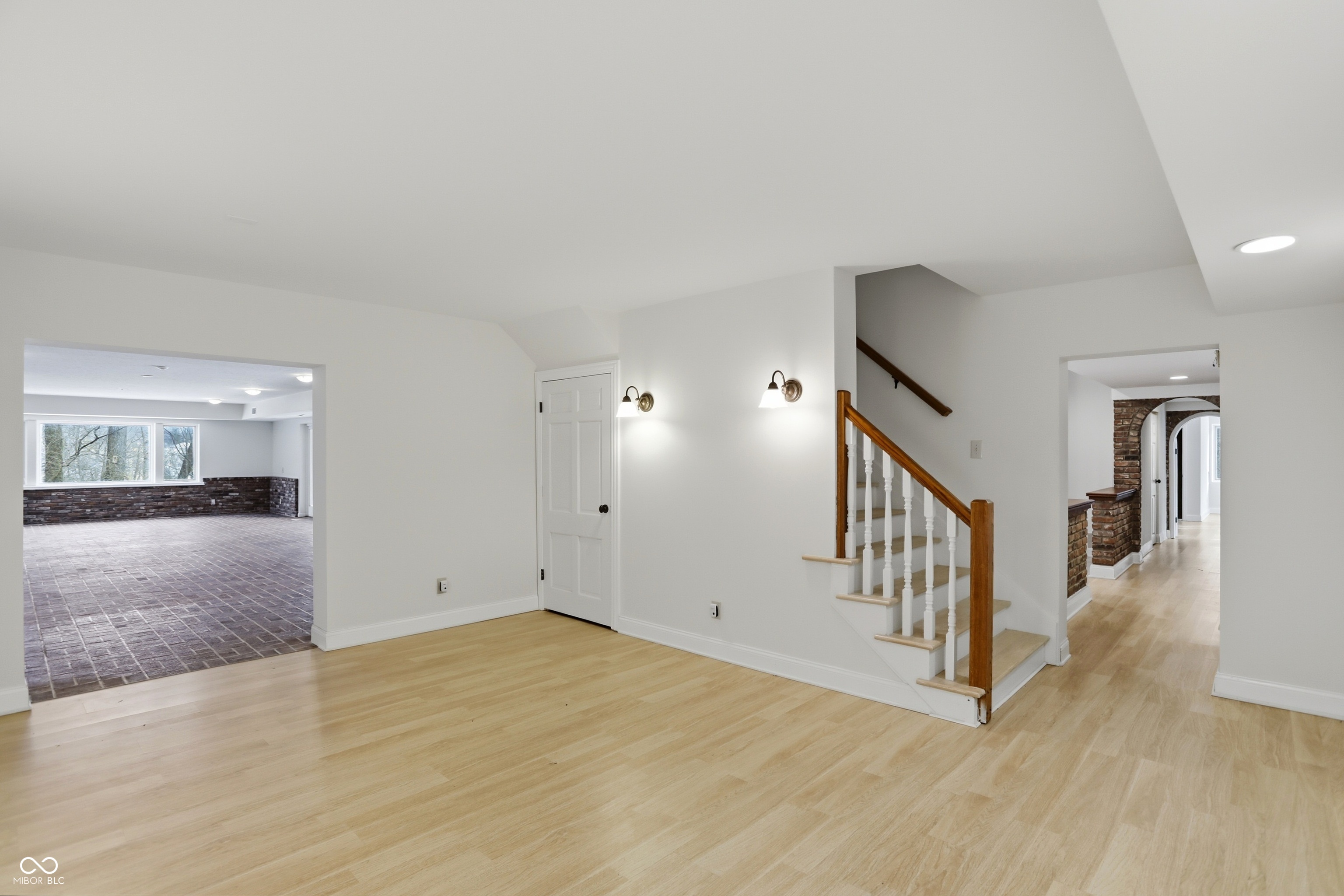 Indianapolis, Indiana, 46256, United States, 6 Bedrooms Bedrooms, ,10 BathroomsBathrooms,Residential,For Sale,2016946