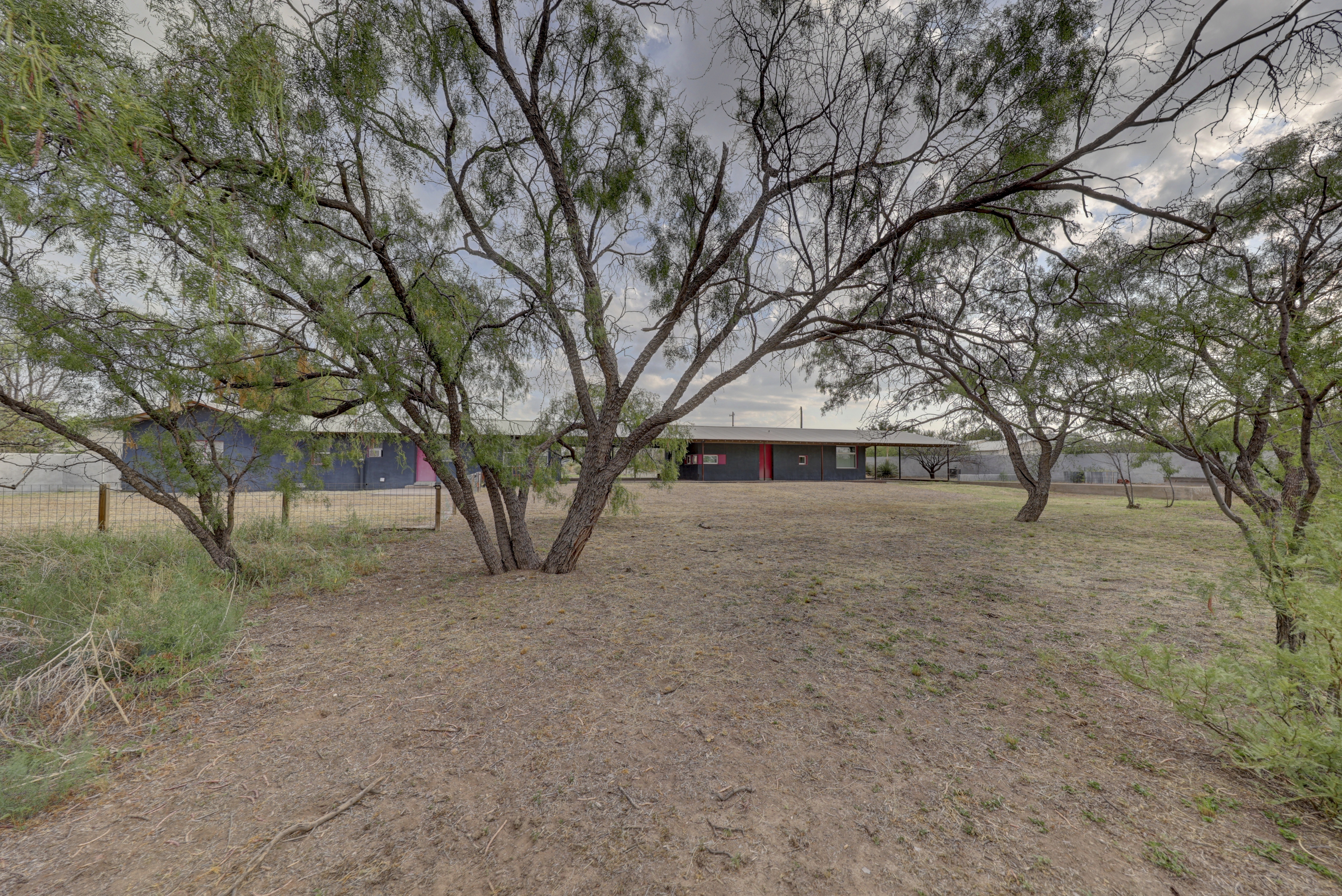  1011 West Washington Street, Marfa, TX 79843 - 物件實景