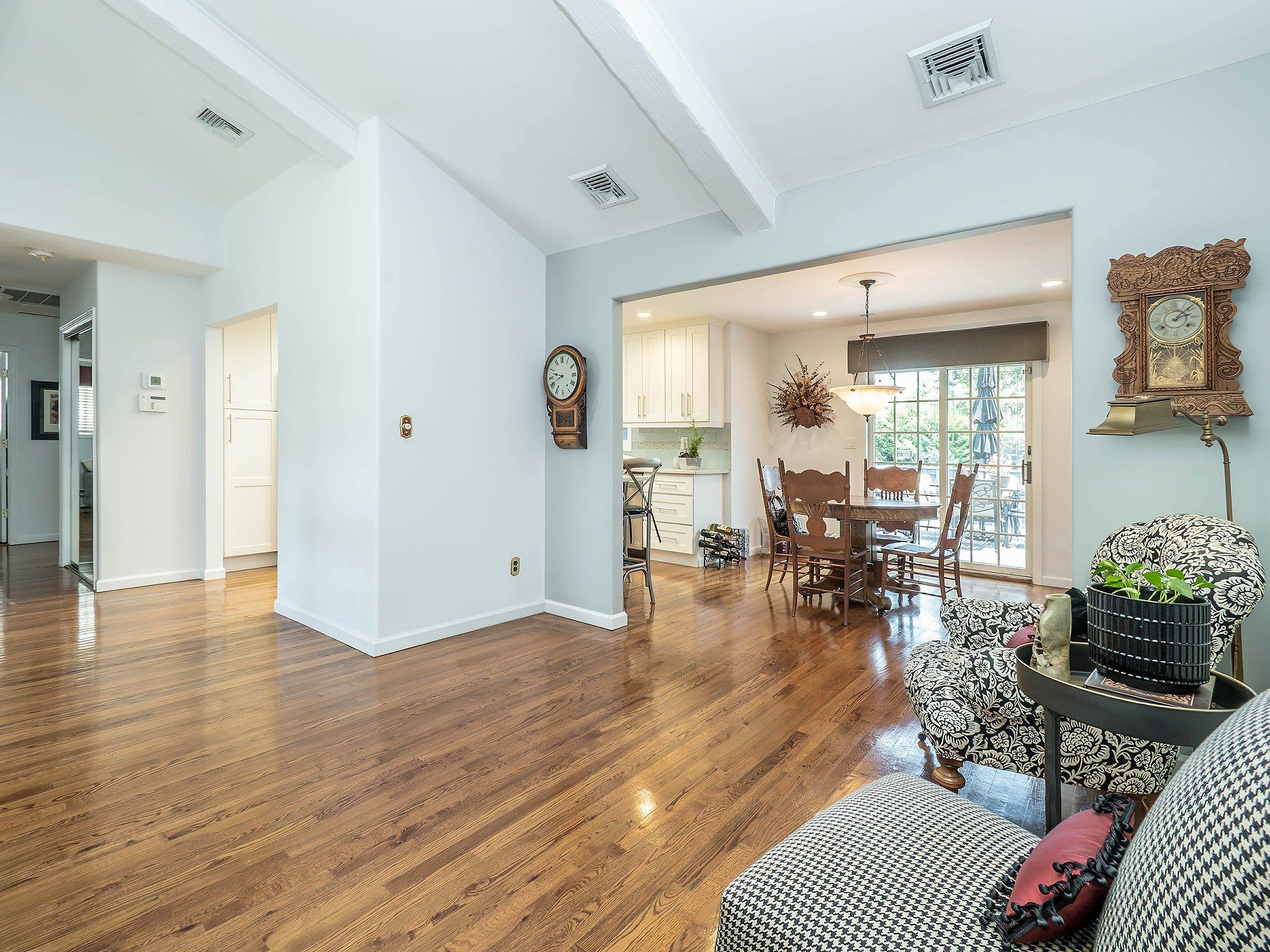  2923 Len Drive, Bellmore, NY 11710 - 物件實景