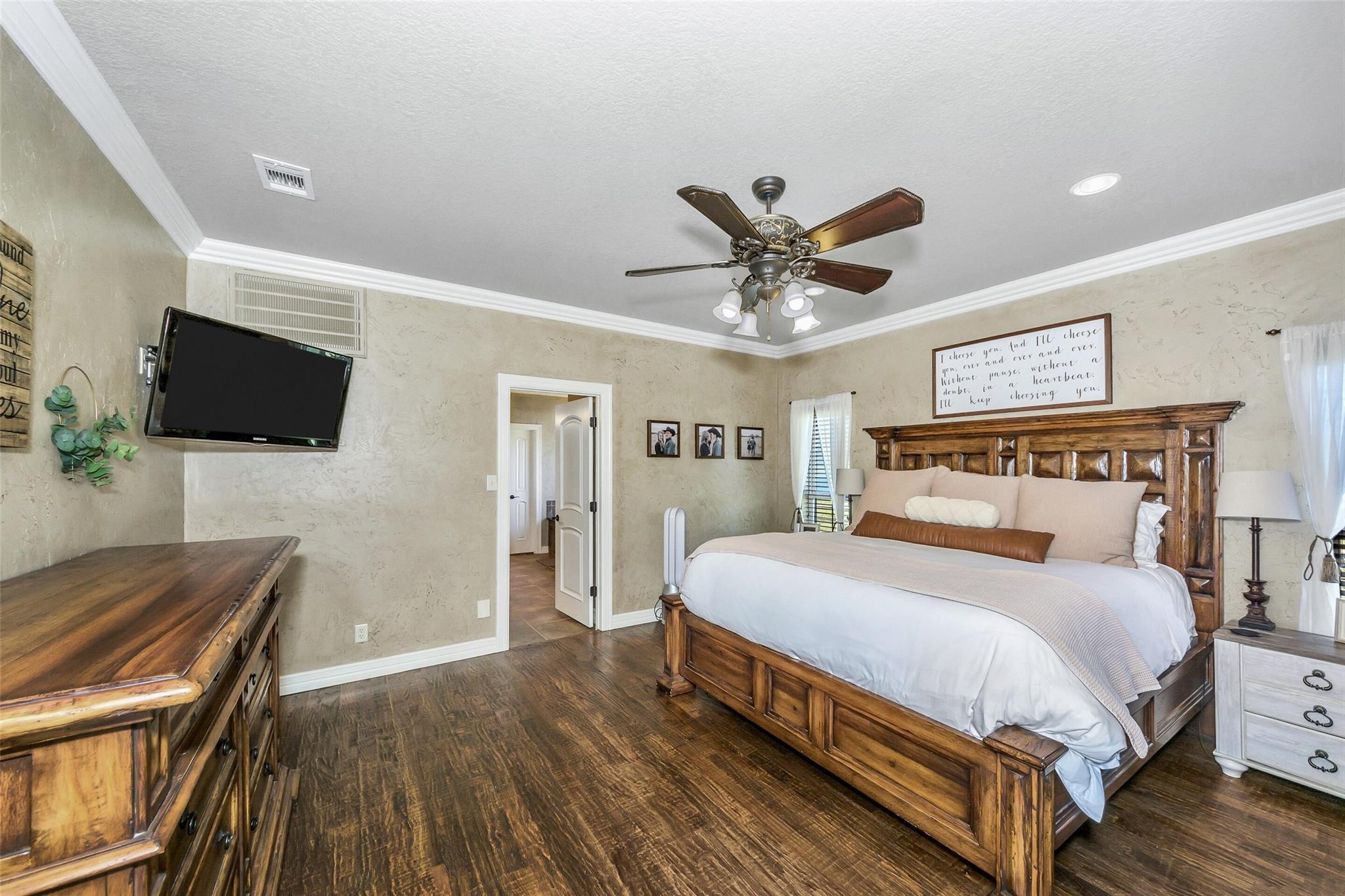 Boyd, Texas, 76023, United States, 4 Bedrooms Bedrooms, ,4 BathroomsBathrooms,Residential,For Sale,1981512