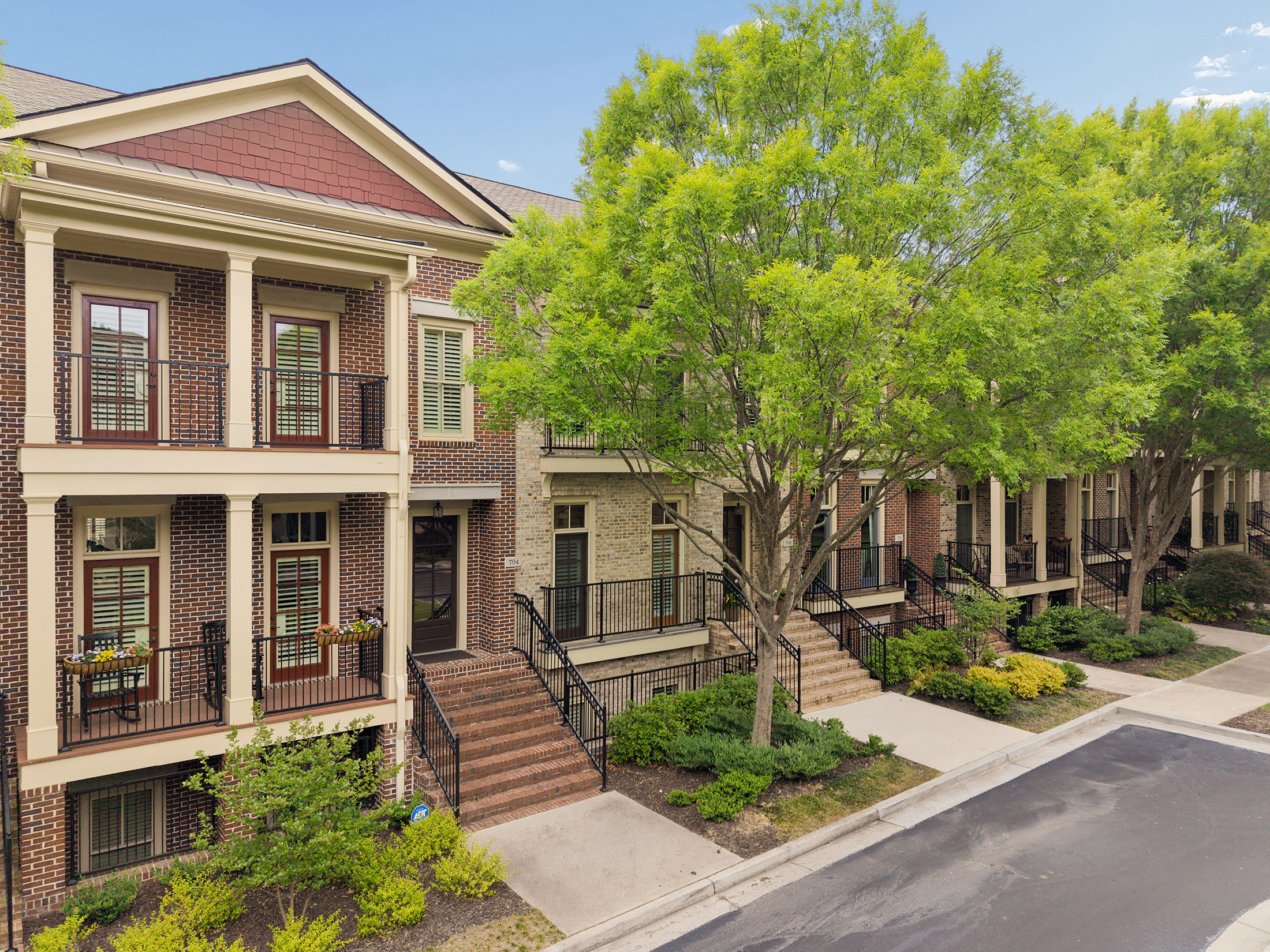  Exceptional Townhome Offers a Resort-like Lifestyle - 物件實景