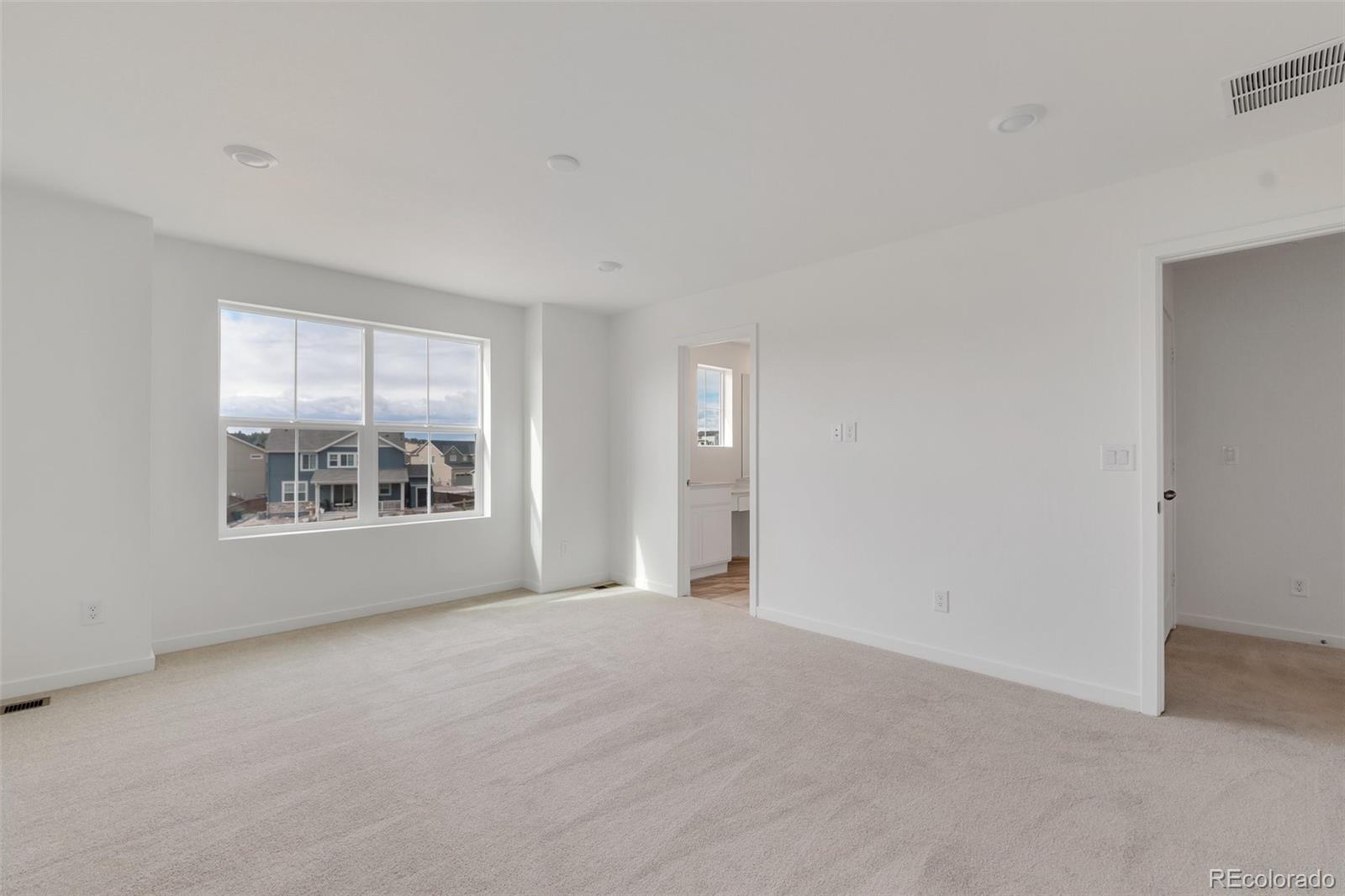 704 Yankee Boy Loop, Elizabeth, Colorado, 80107, United States, 3 Bedrooms Bedrooms, ,2 BathroomsBathrooms,Residential,For Sale,704 Yankee Boy Loop,1482316