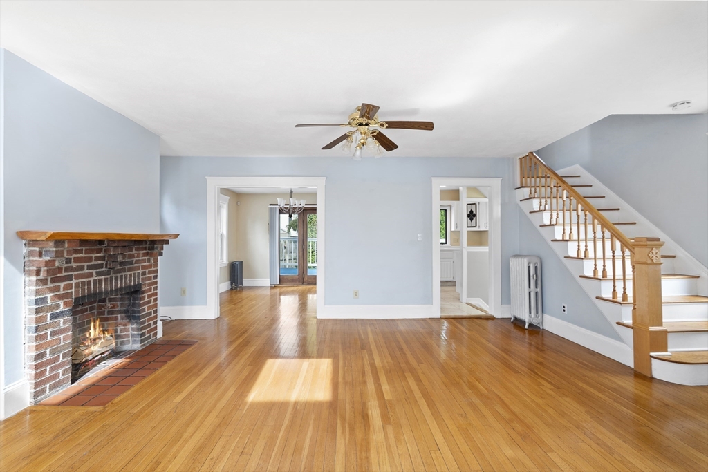 Lynn, Massachusetts, 01904, United States, 2 Bedrooms Bedrooms, ,1 BathroomBathrooms,Residential,For Sale,1943245