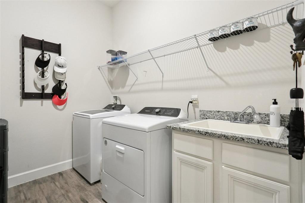 Howey In The Hills, Florida, 34737, United States, 3 Bedrooms Bedrooms, ,2 BathroomsBathrooms,Residential,For Sale,1827803