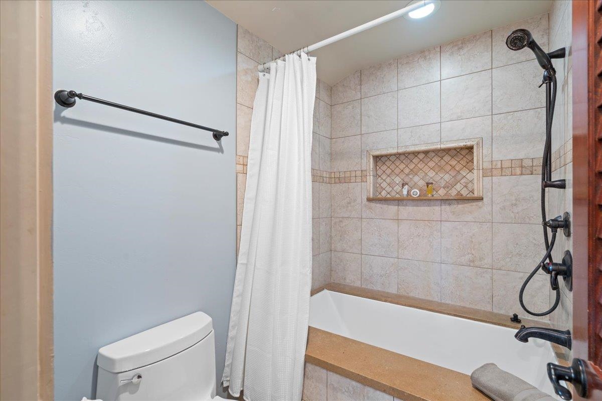 Lahaina, Hawaii, 96761, United States, 2 Bedrooms Bedrooms, ,2 BathroomsBathrooms,Residential,For Sale,2001771