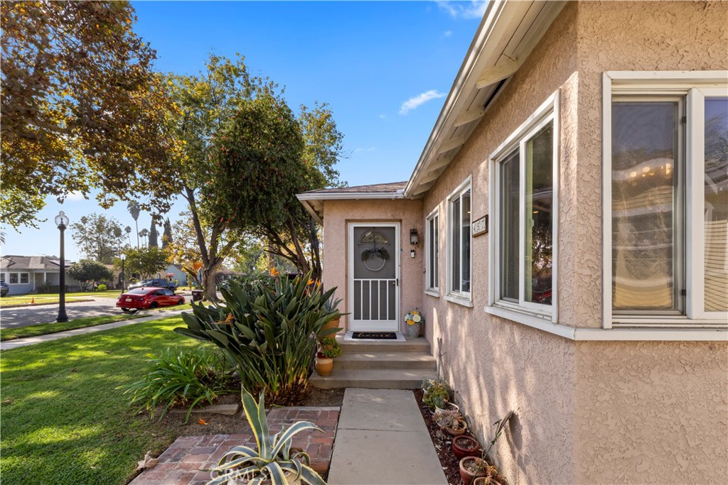 Pomona, California, 91768, United States, 3 Bedrooms Bedrooms, ,2 BathroomsBathrooms,Residential,For Sale,1988291