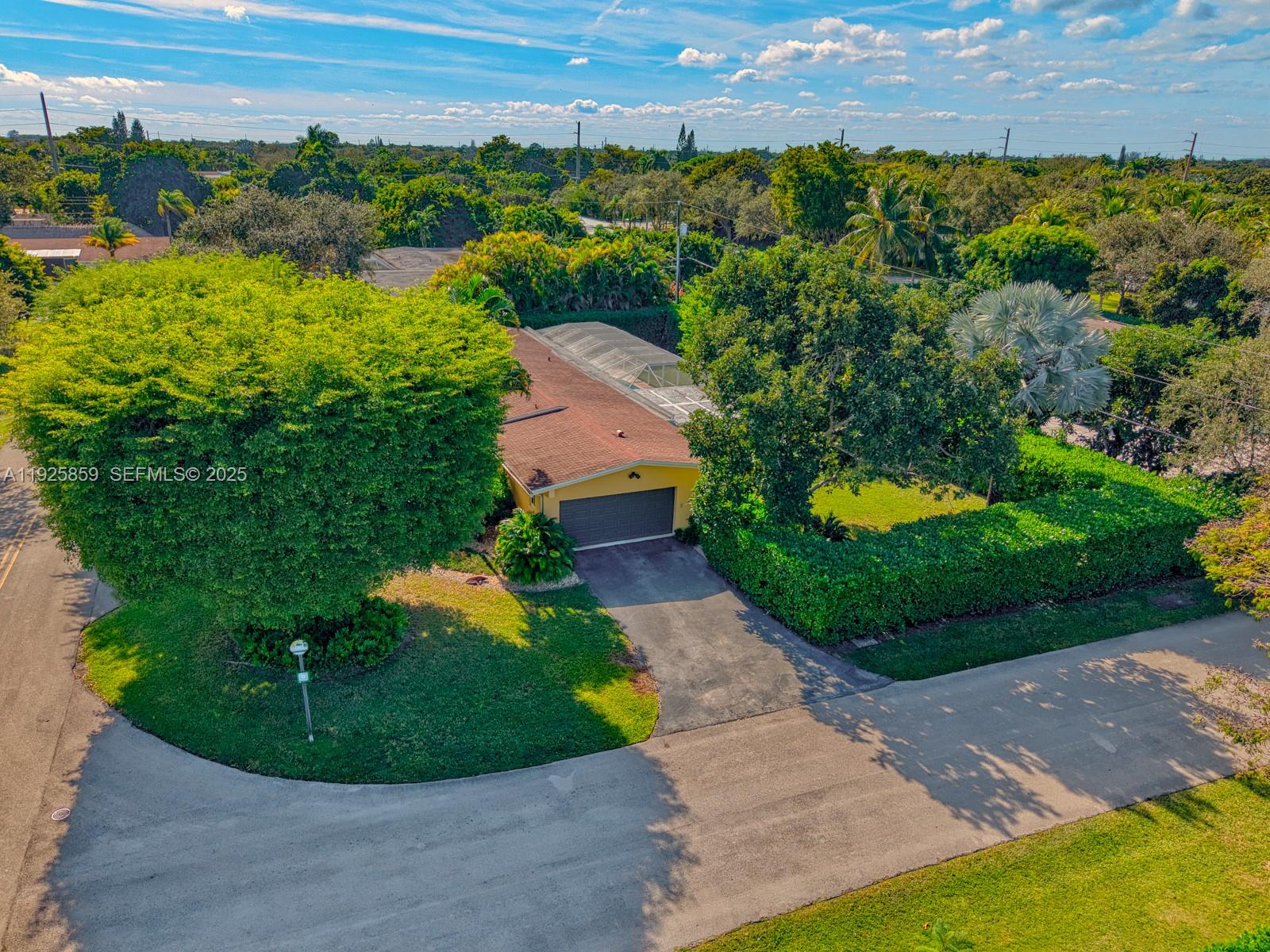 Pinecrest, Florida, 33156, United States, 3 Bedrooms Bedrooms, ,2 BathroomsBathrooms,Residential,For Sale,2003323