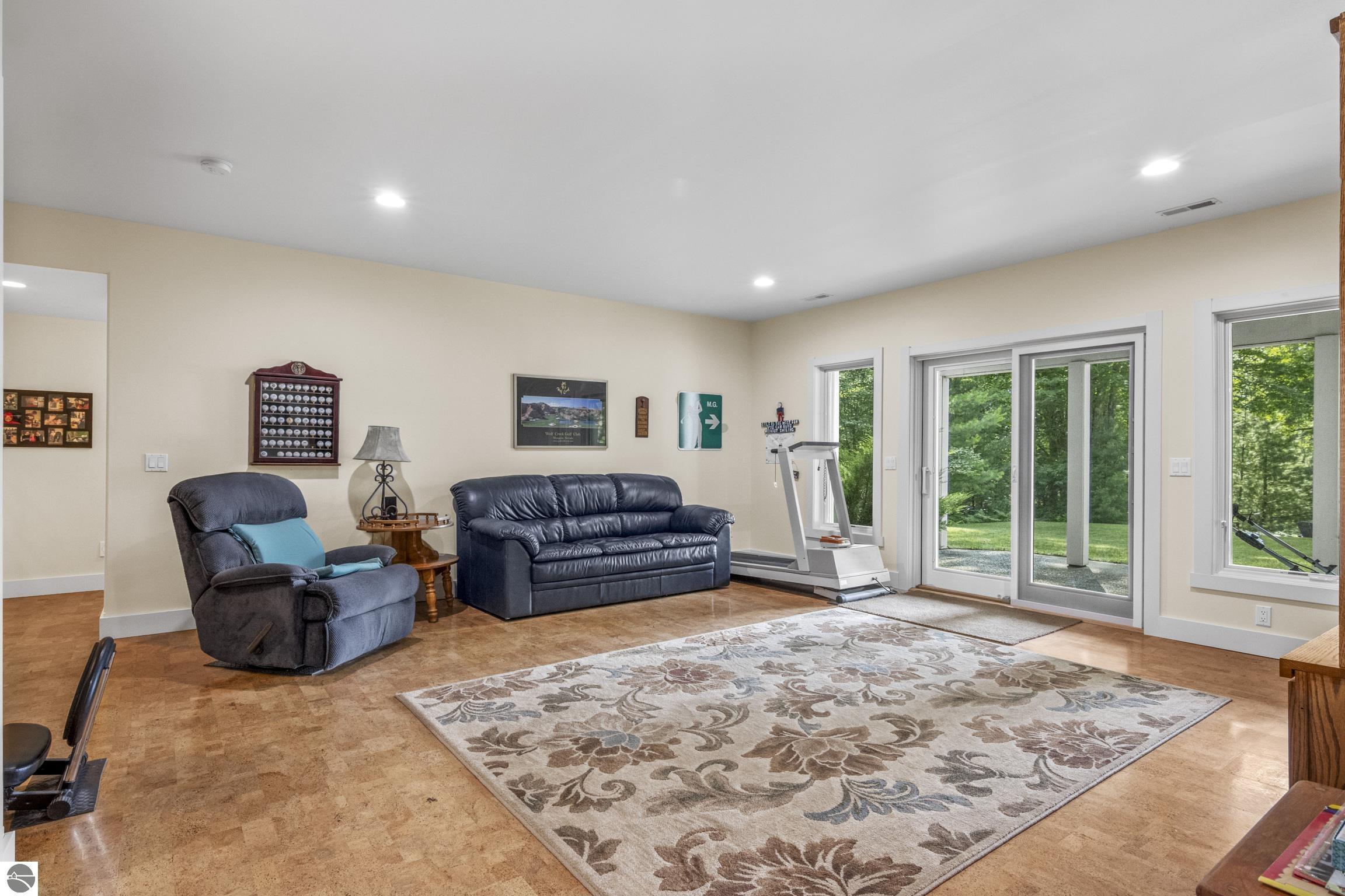 Traverse City, Michigan, 49696, United States, 4 Bedrooms Bedrooms, ,2 BathroomsBathrooms,Residential,For Sale,1975308