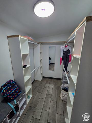 Bountiful, Utah, 84010, United States, 4 Bedrooms Bedrooms, ,3 BathroomsBathrooms,Residential,For Sale,1978564