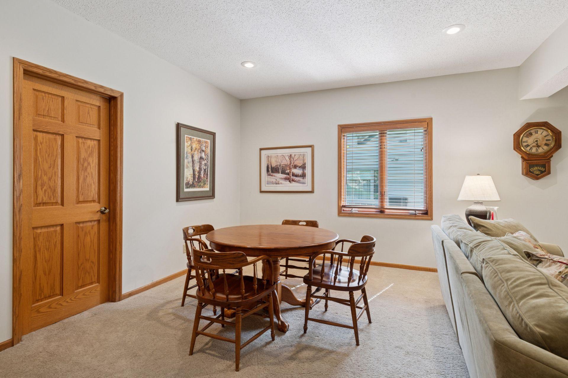 Edina, Minnesota, 55439, United States, 3 Bedrooms Bedrooms, ,2 BathroomsBathrooms,Residential,For Sale,1941919