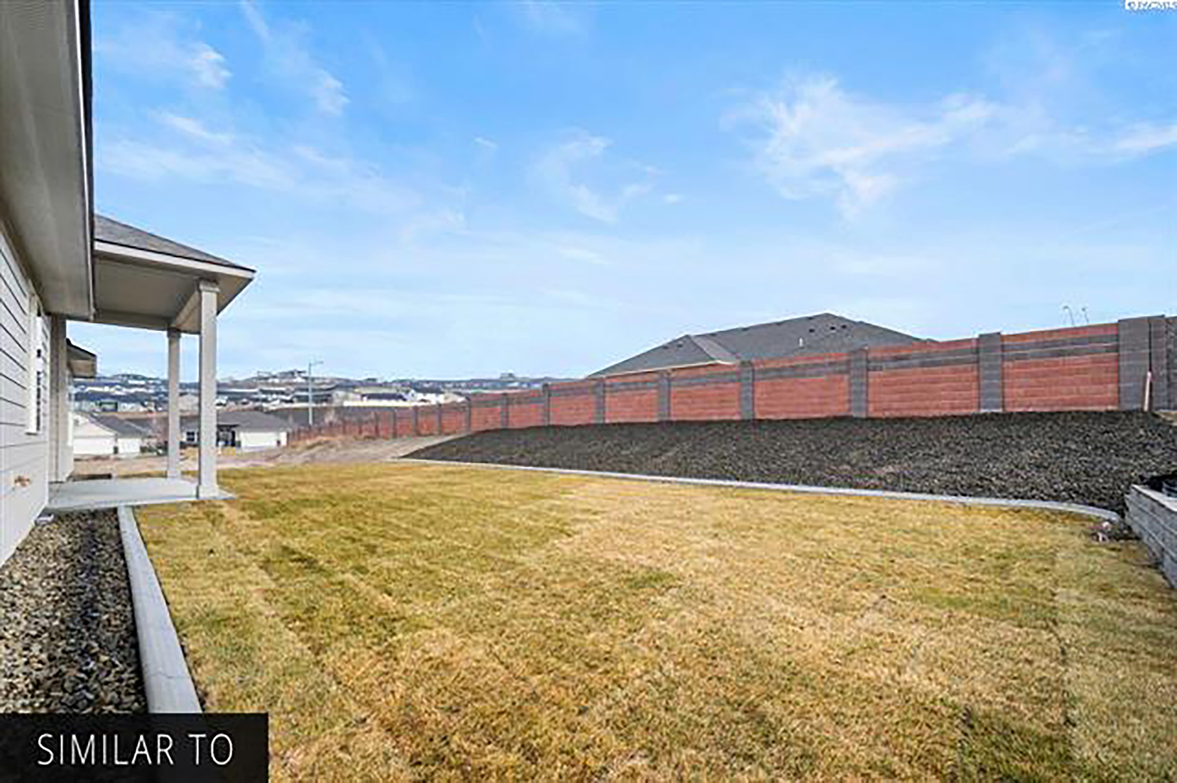  Home w/ 1/2 Acre Lot by the River for $700K - 物件實景