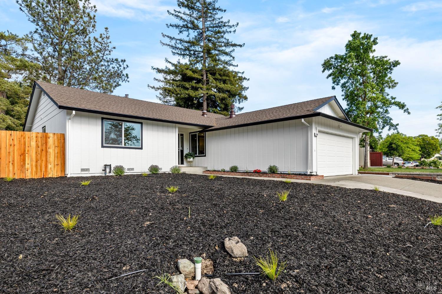 Santa Rosa, California, 95404, United States, 3 Bedrooms Bedrooms, ,2 BathroomsBathrooms,Residential,For Sale,1872467