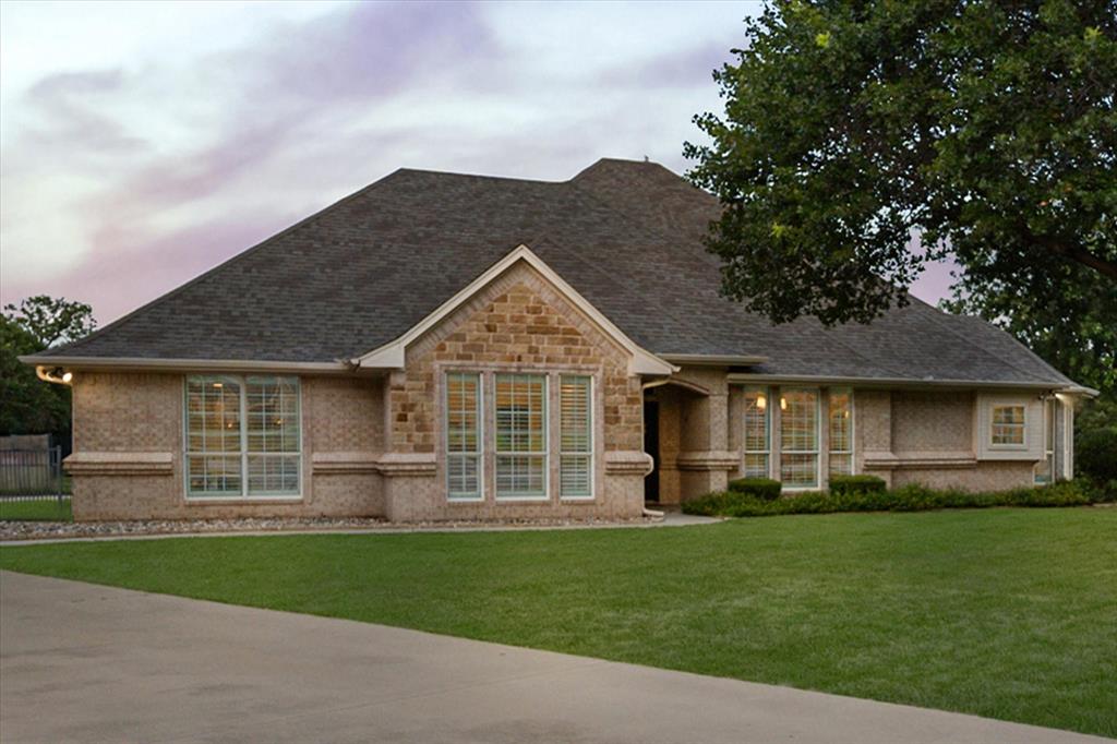 Weatherford, Texas, 76087, United States, 4 Bedrooms Bedrooms, ,4 BathroomsBathrooms,Residential,For Sale,1944722