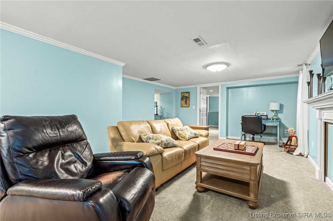 Jeffersonville, Indiana, 47130, United States, 4 Bedrooms Bedrooms, ,4 BathroomsBathrooms,Residential,For Sale,1897686