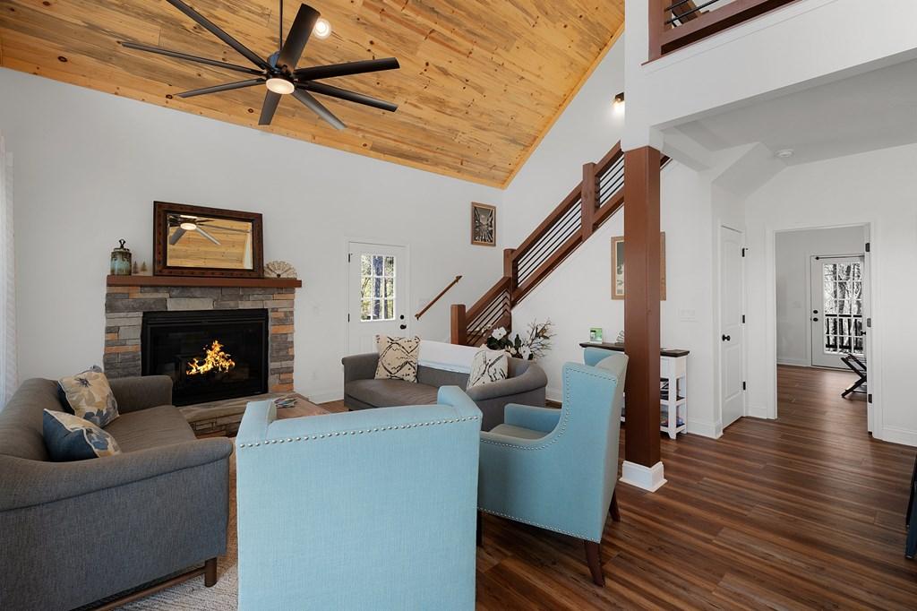 Ellijay, Georgia, 30540, United States, 4 Bedrooms Bedrooms, ,4 BathroomsBathrooms,Residential,For Sale,1752993