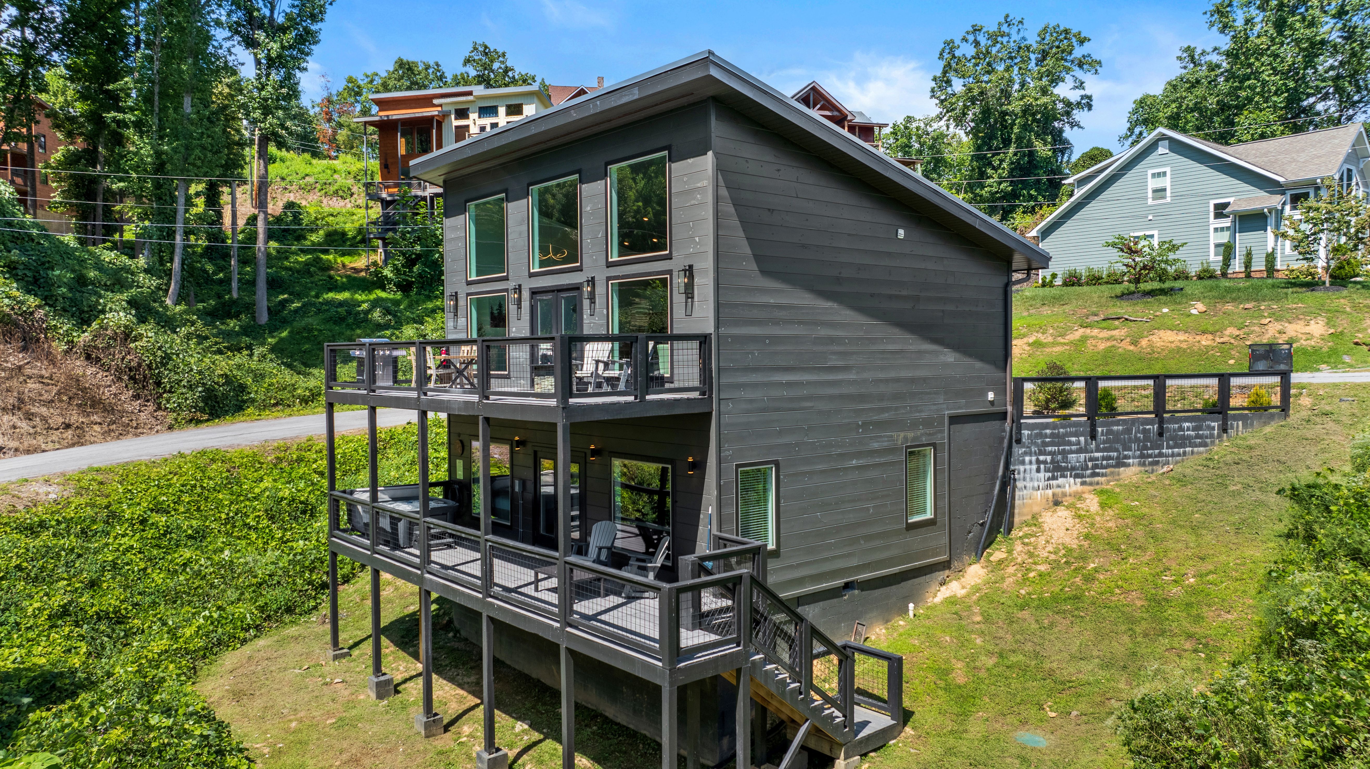 Gatlinburg, Tennessee, 37738, United States, 1 Bedroom Bedrooms, ,2 BathroomsBathrooms,Residential,For Sale,1934967