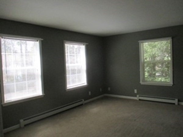Northampton, Massachusetts, 01062, United States, 3 Bedrooms Bedrooms, ,3 BathroomsBathrooms,Residential,For Sale,1848678