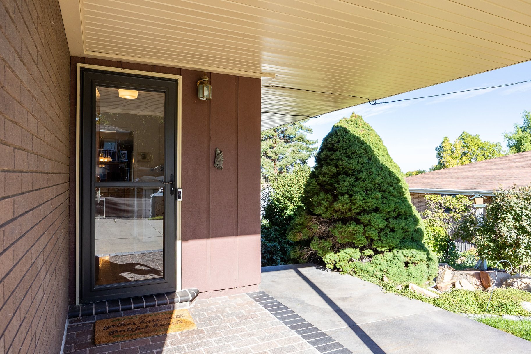  Spacious Living in an Established Springville Neighborhood - 物件實景