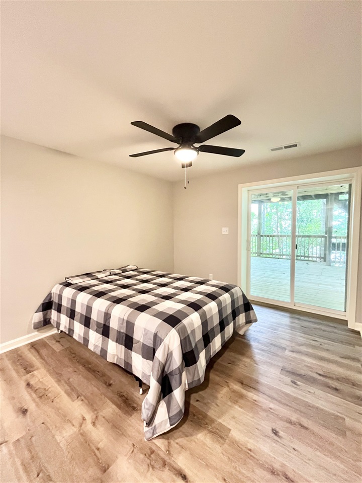 Scottsville, Kentucky, 42164, United States, 4 Bedrooms Bedrooms, ,3 BathroomsBathrooms,Residential,For Sale,1848672